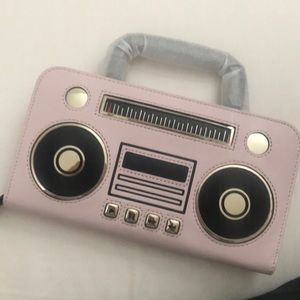 Kate spade radio wallet